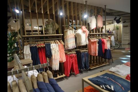 Esprit, Regent Street